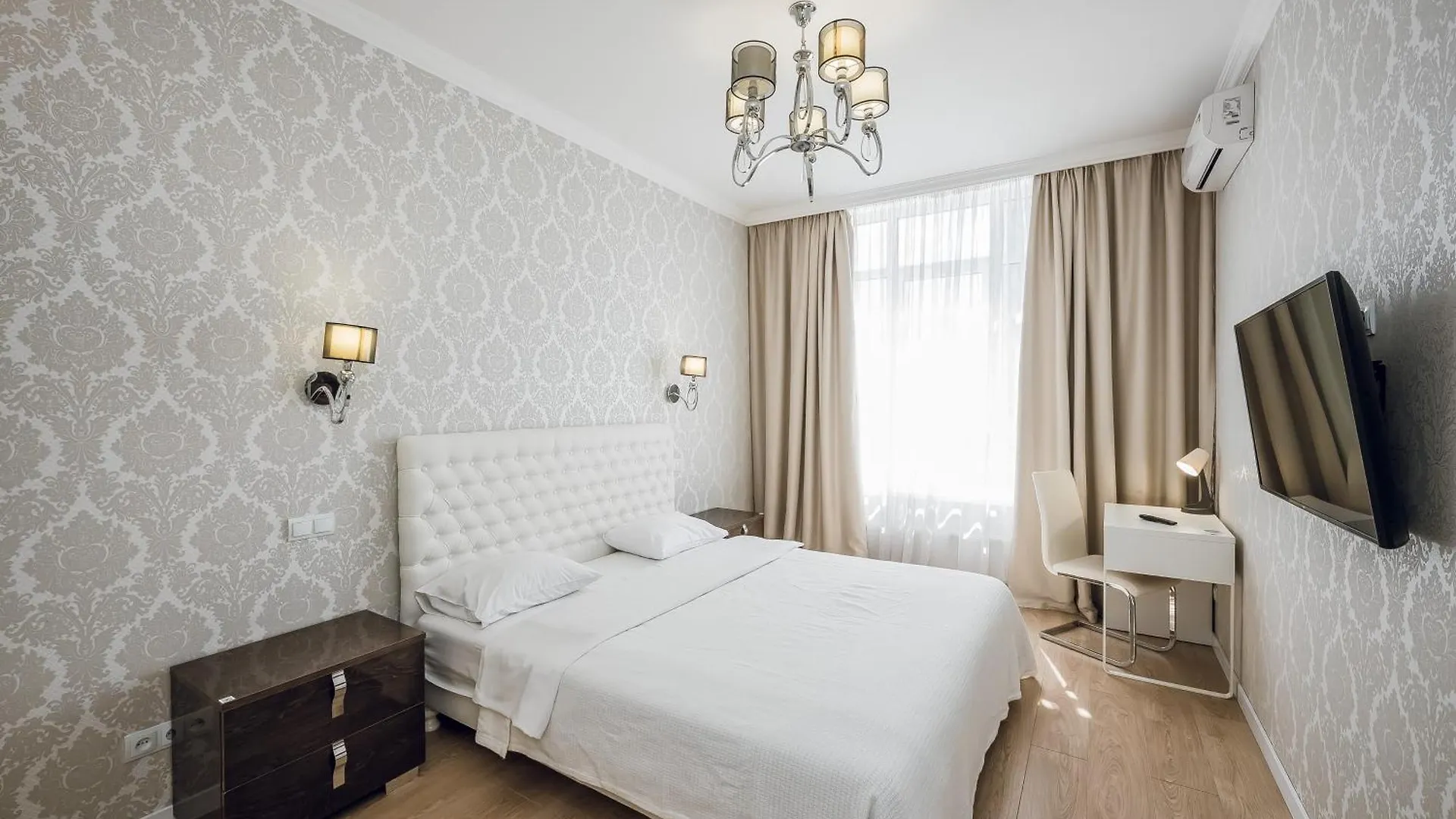 Petrovdom Apartments 8-182 In Rc Central Park, 7 John Mccain Street 基輔