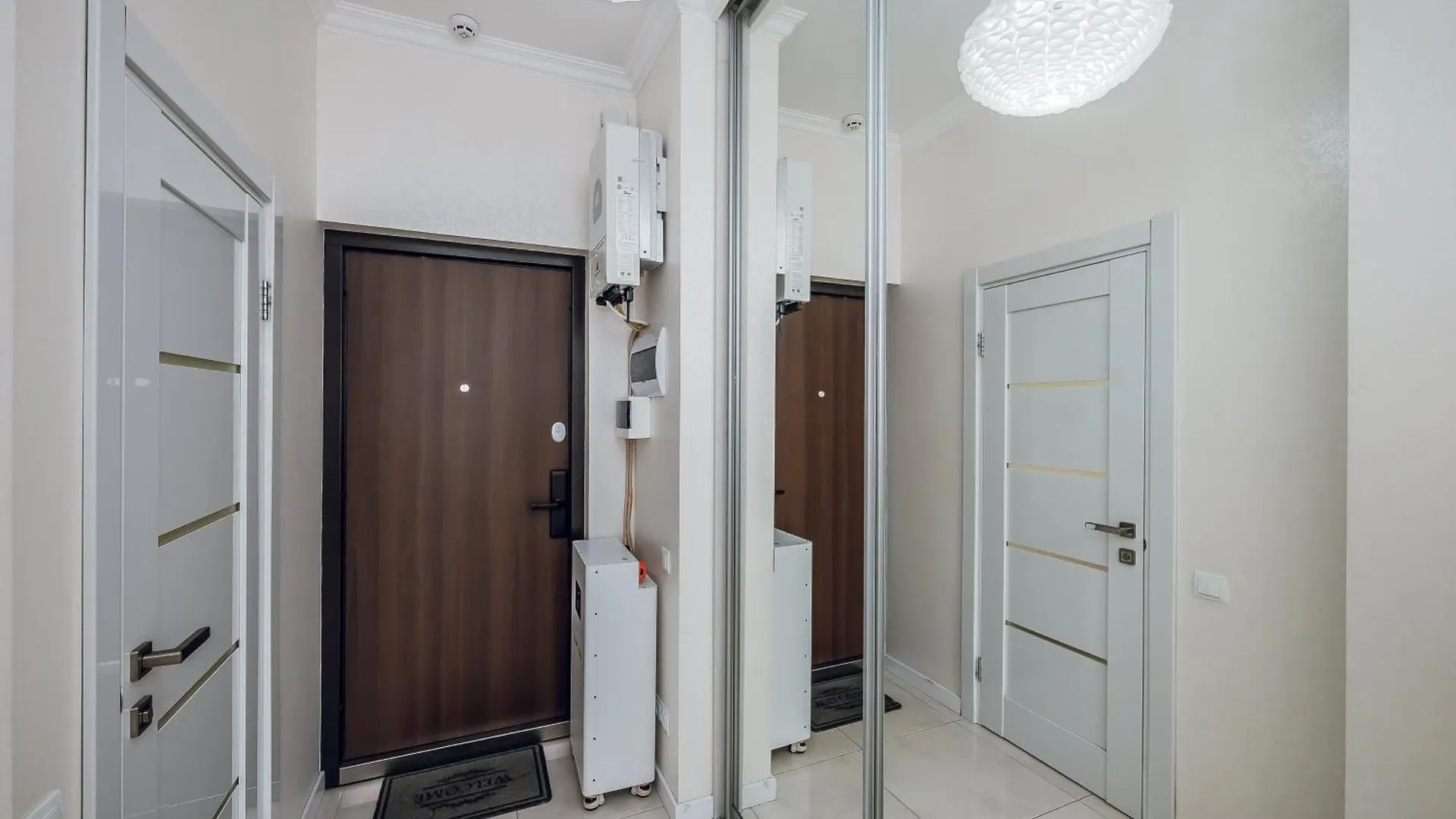 Petrovdom Apartments 8-182 In Rc Central Park, 7 John Mccain Street 基輔 0*,