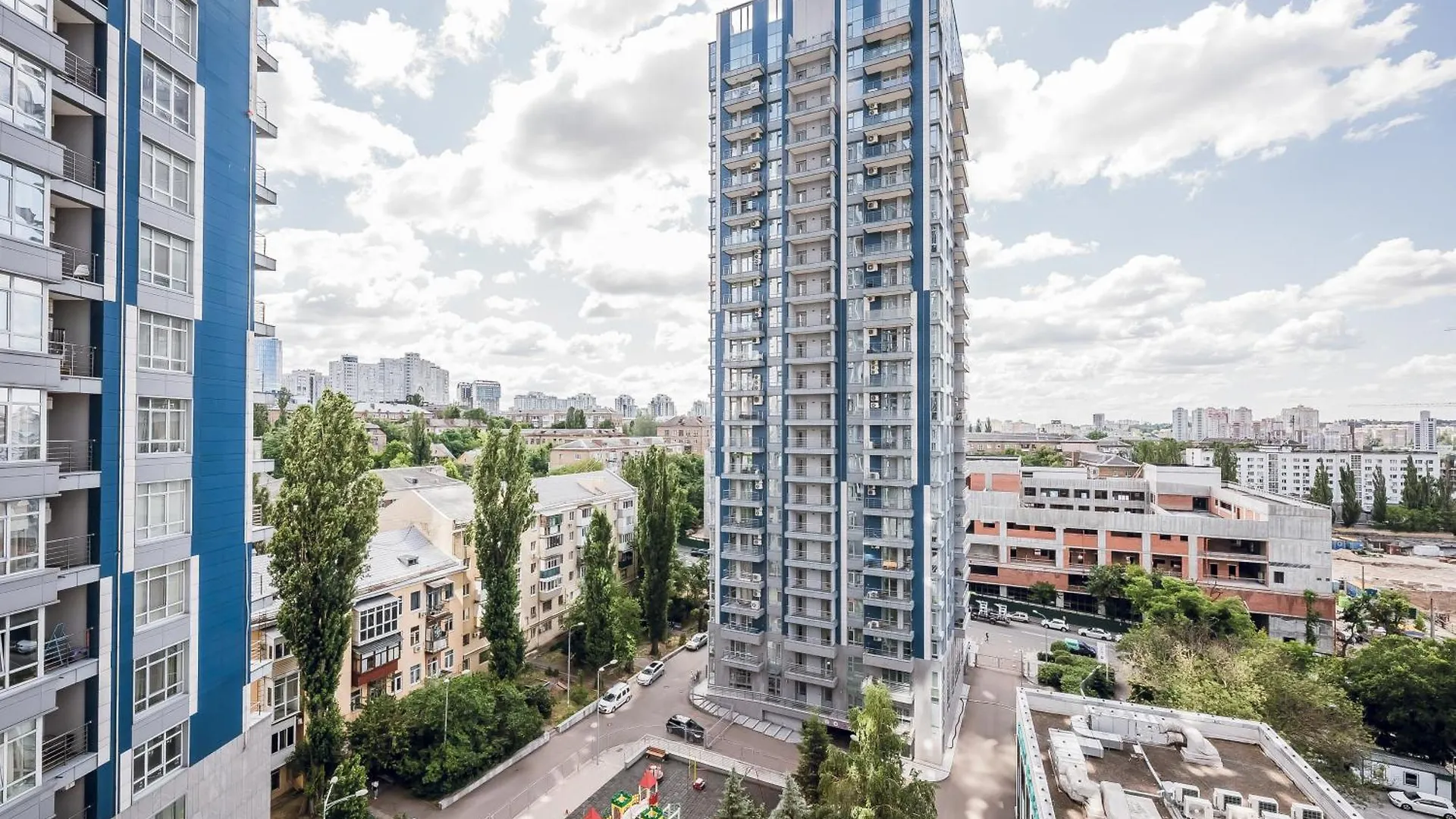 Petrovdom Apartments 8-182 In Rc Central Park, 7 John Mccain Street 基輔