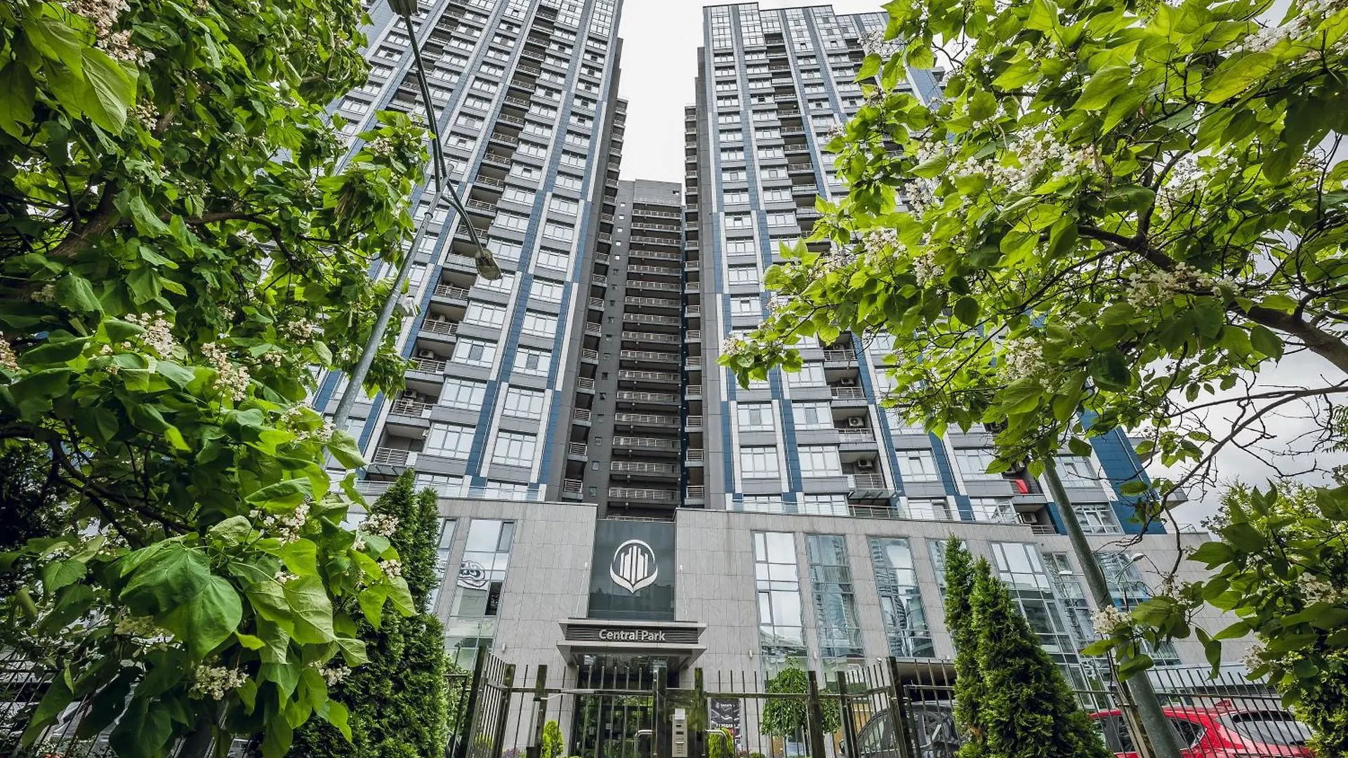 Petrovdom Apartments 8-182 In Rc Central Park, 7 John Mccain Street 基輔 0*,  乌克兰